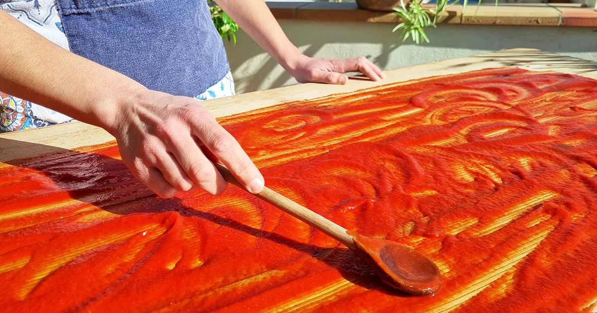 Concentrated Tomato Extract Photo by CustonaciWeb